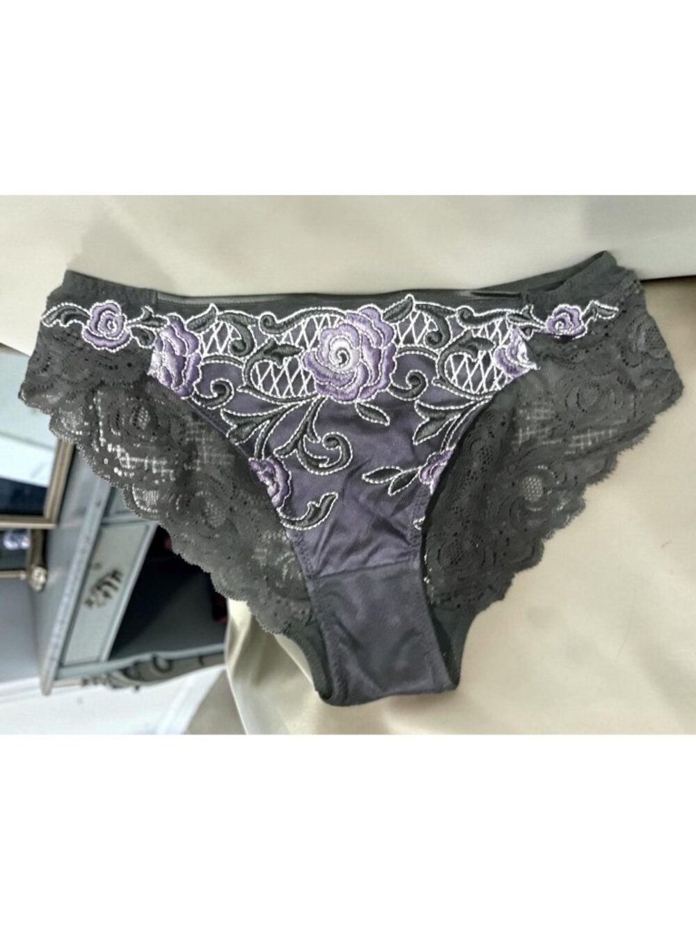 Bradelis New York Lace Flower Black/Purple Size S NEW WITHOUT TAGS!